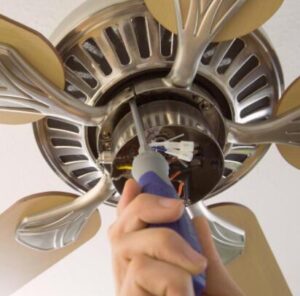 how to mount ceiling fan blade