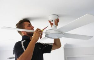 how to fix the clicking sound of the ceiling fan